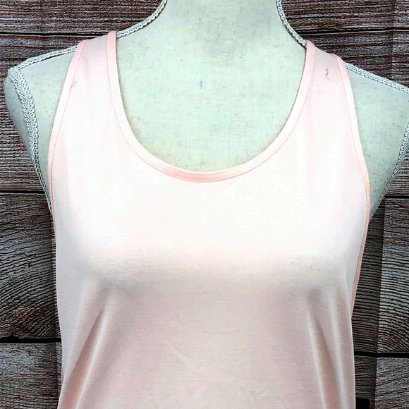 NWT Under Armour Pink Tech Vent Twisted Back Tank Size XS - Picture 10 of 11